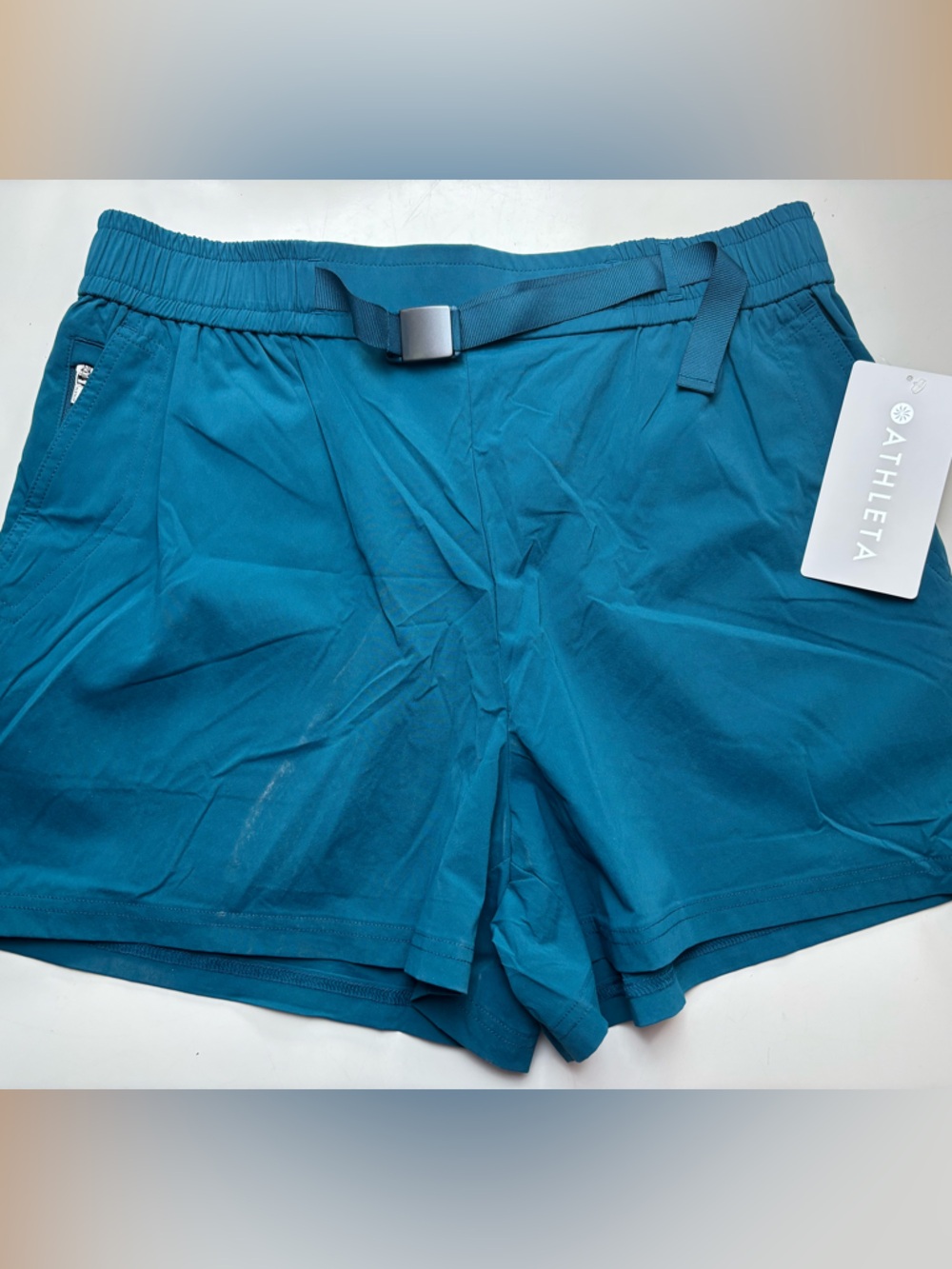 Athleta blue highland utility short sz M